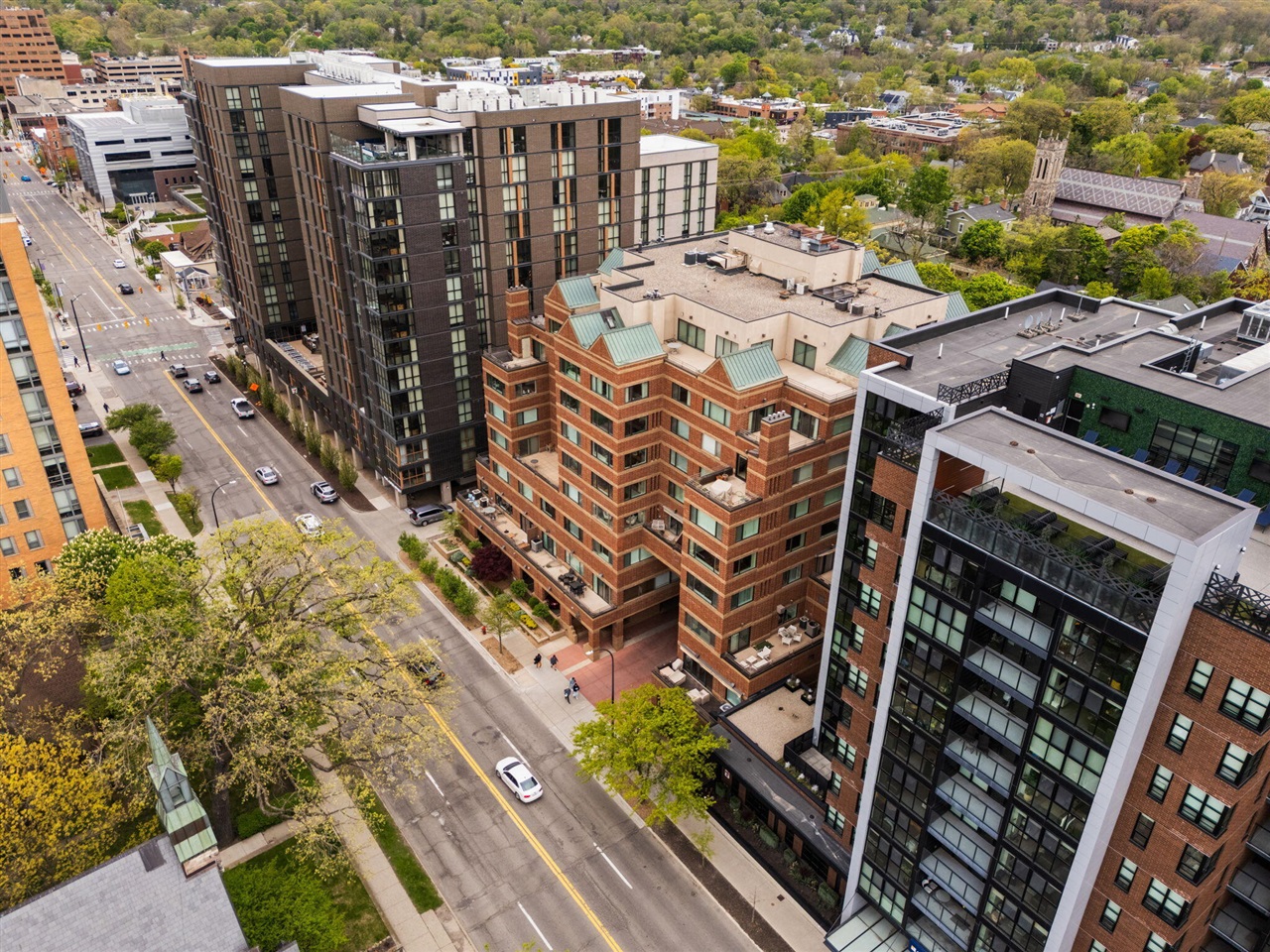 2nd image of 505 E Huron St #508, Ann Arbor, MI 48104 | MLS# 70532002