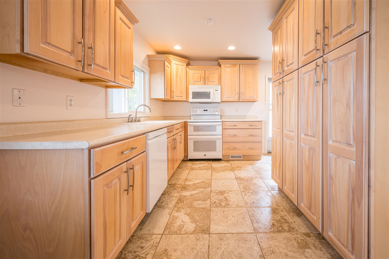 2nd image of 4625 Lake Resort, Gladwin, MI 48624 | MLS# 70532283