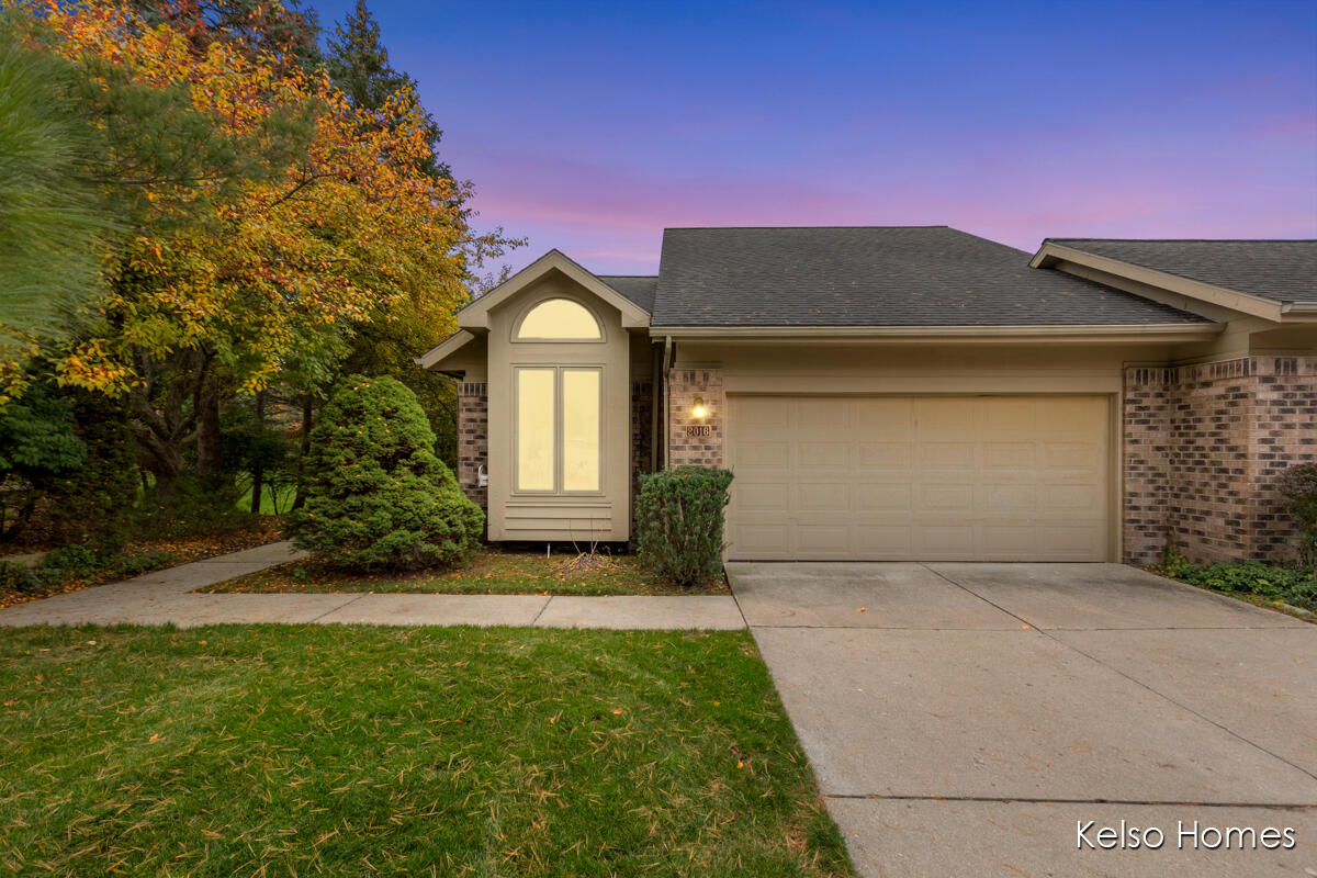 Homes for sale in Grand Rapids, MI | 2016 Tall Meadow St, Grand Rapids, MI 49505 | MLS# 70532335
