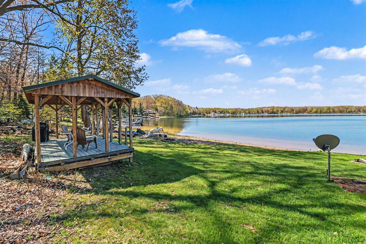 1st image of 7075 N Poplar Rd, Fountain, MI 49410 | MLS# 70532368
