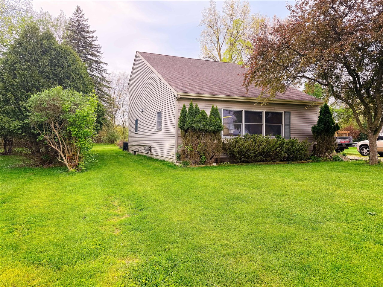 3rd image of 5175 Pleasant Valley Rd, Manitou Beach, MI 49253 | MLS# 70532685