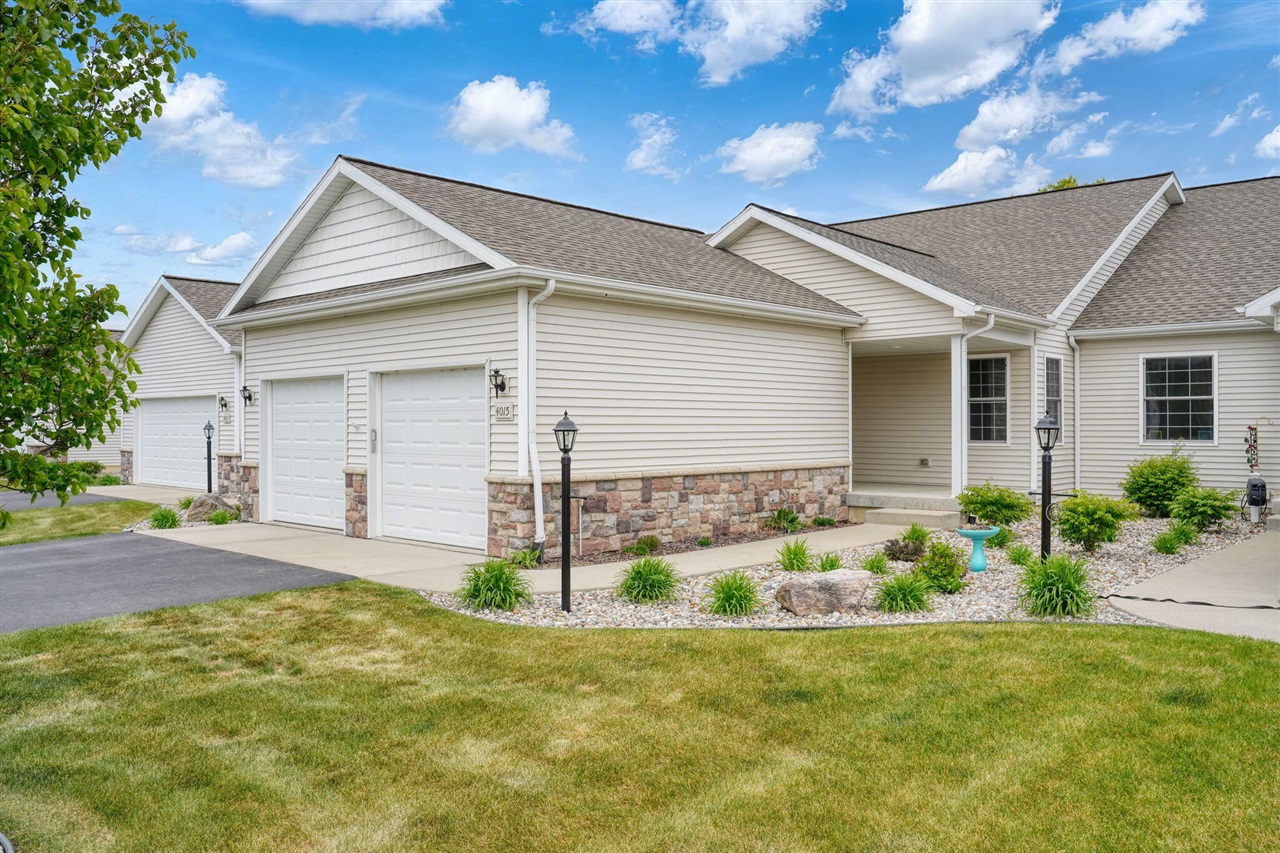 1st image of 4015 Eastbridge Cir, Stockbridge, MI 49285 | MLS# 70532791
