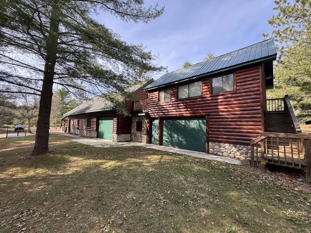 2nd image of 7584 Railroad Grade, Gladwin, MI 48624 | MLS# 70532875