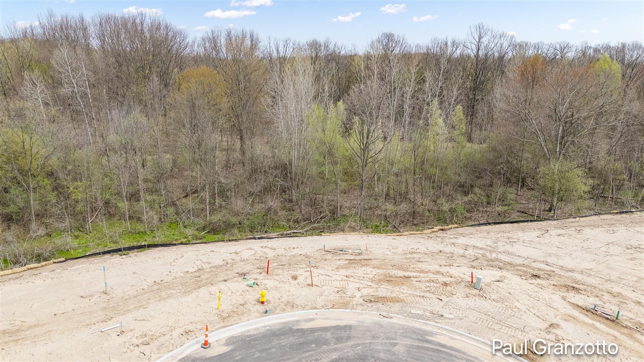 2nd image of 3121 Dawson Dr, Grand Rapids, MI 49512 | MLS# 70532890