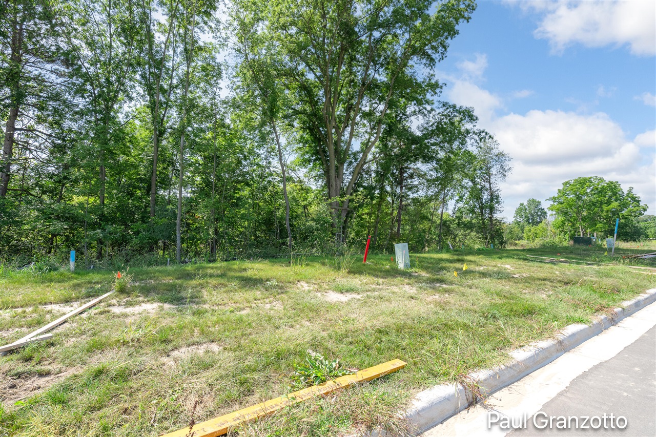 Photo 2 of Land for sale at 3052 Arbor Crk Ave, Grand Rapids, MI 49512 | MLS# 70532892 | Listing updated on 2026-09-16