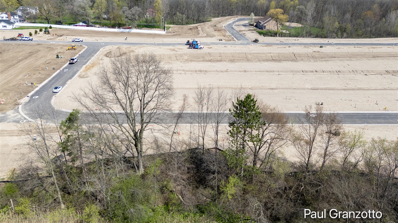 4th image of 3052 Arbor Creek Ave, Grand Rapids, MI 49512 | MLS# 70532892