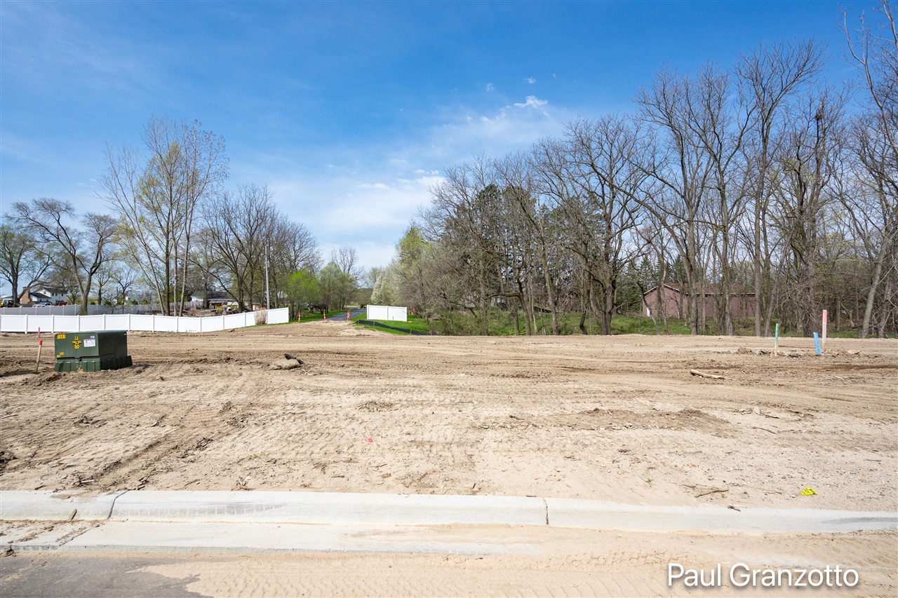 2nd image of 5575 Black Berry Bluff, Grand Rapids, MI 49512 | MLS# 70532895