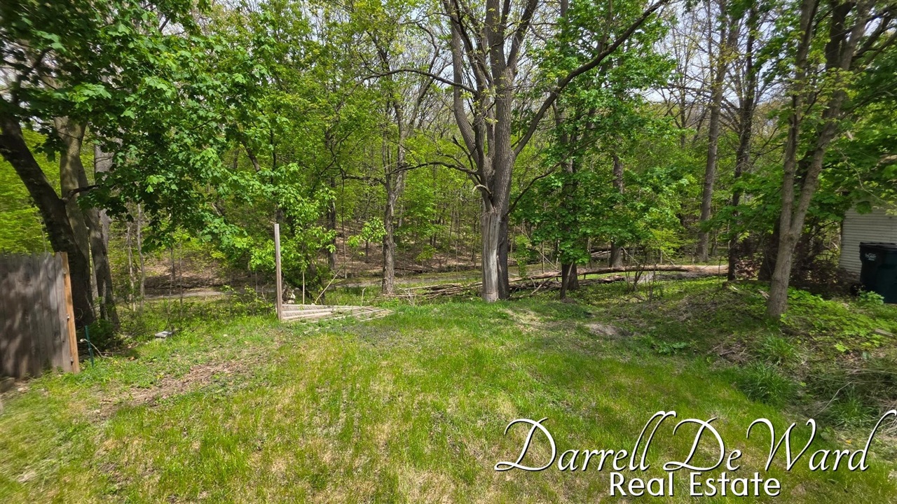 13th image of 1710 Indiana Ave, Lansing, MI 48906 | MLS# 70533084