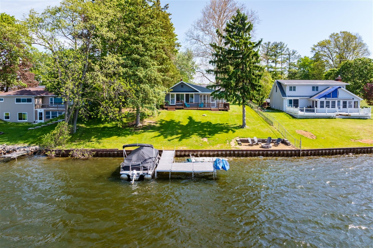 Homes for sale in Cement City, MI | 12579 Crystal Lake Dr, Cement City, MI 49233 | MLS# 70533208