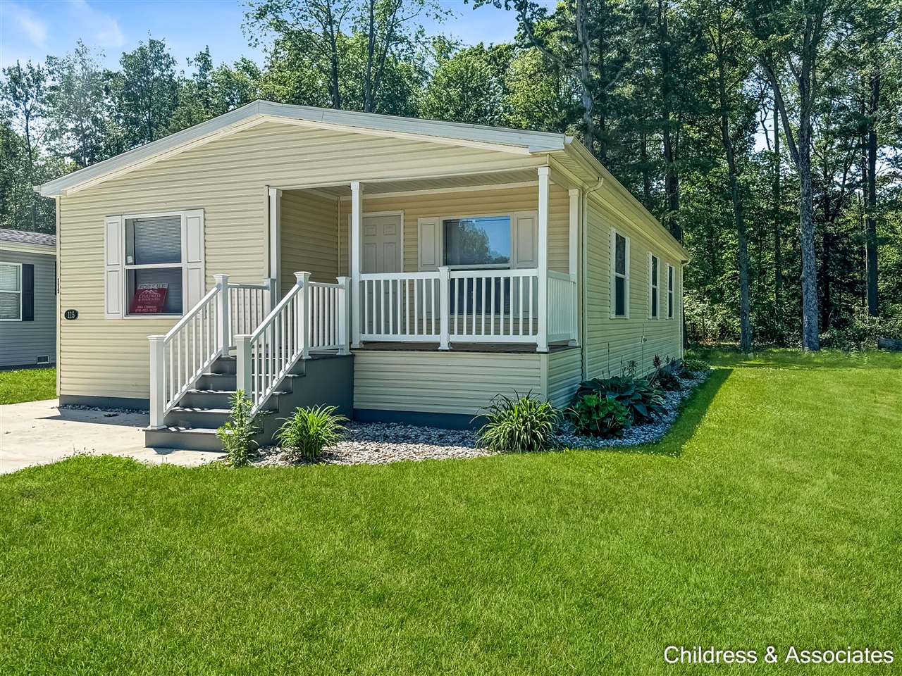Homes for sale in Sparta, MI | 115 San Souci Dr, Sparta, MI 49345 | MLS# 70533289