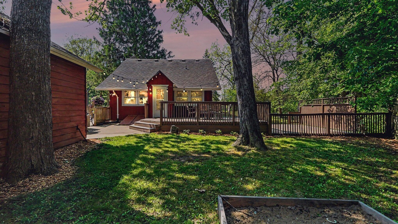 Homes for sale in Gregory, MI | 13760 N Territorial Rd, Gregory, MI 48137 | MLS# 70533295