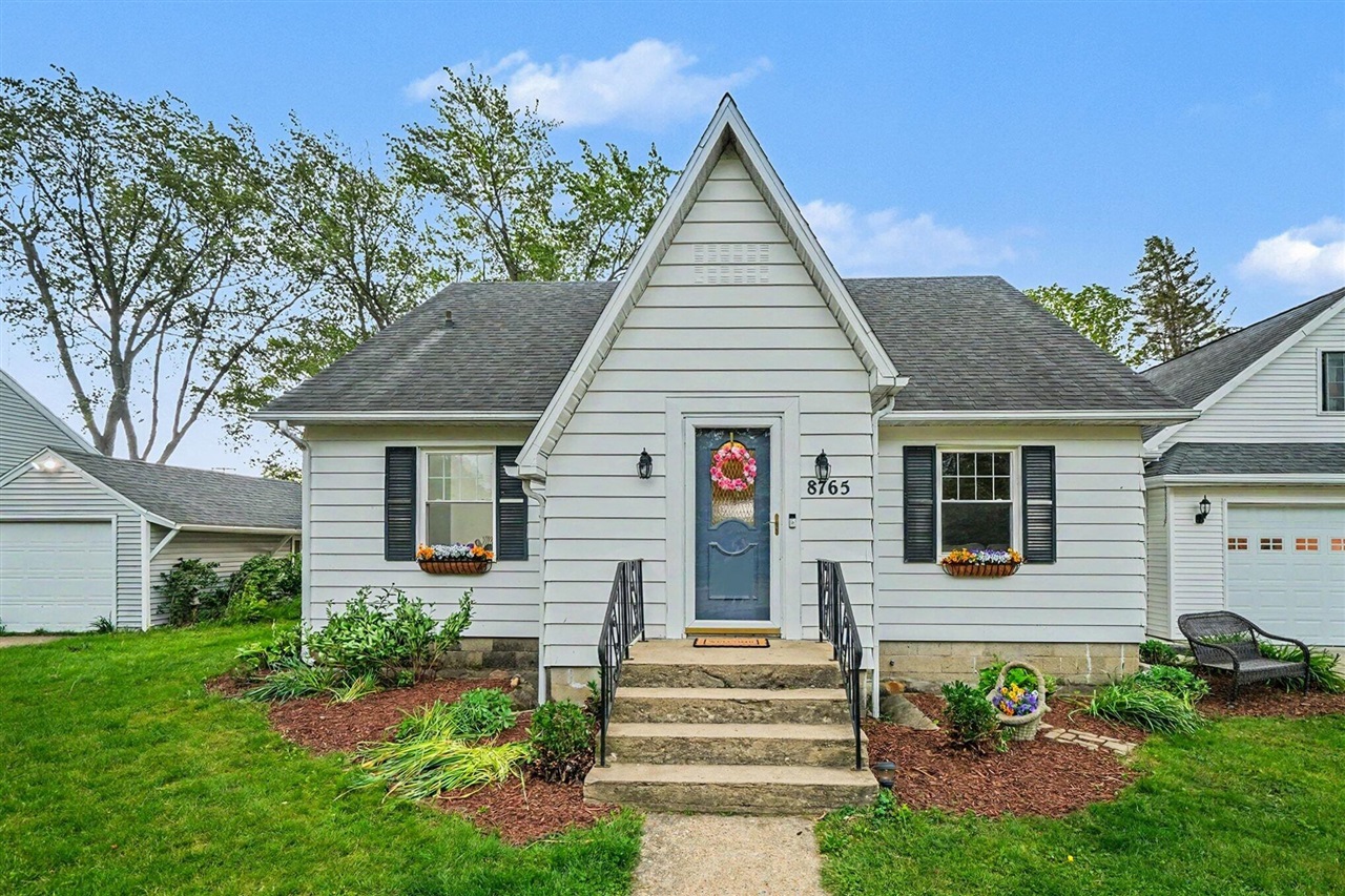Homes for sale in Berrien Springs, MI | 8765 Grove Ave, Berrien Springs, MI 49103 | MLS# 70533430