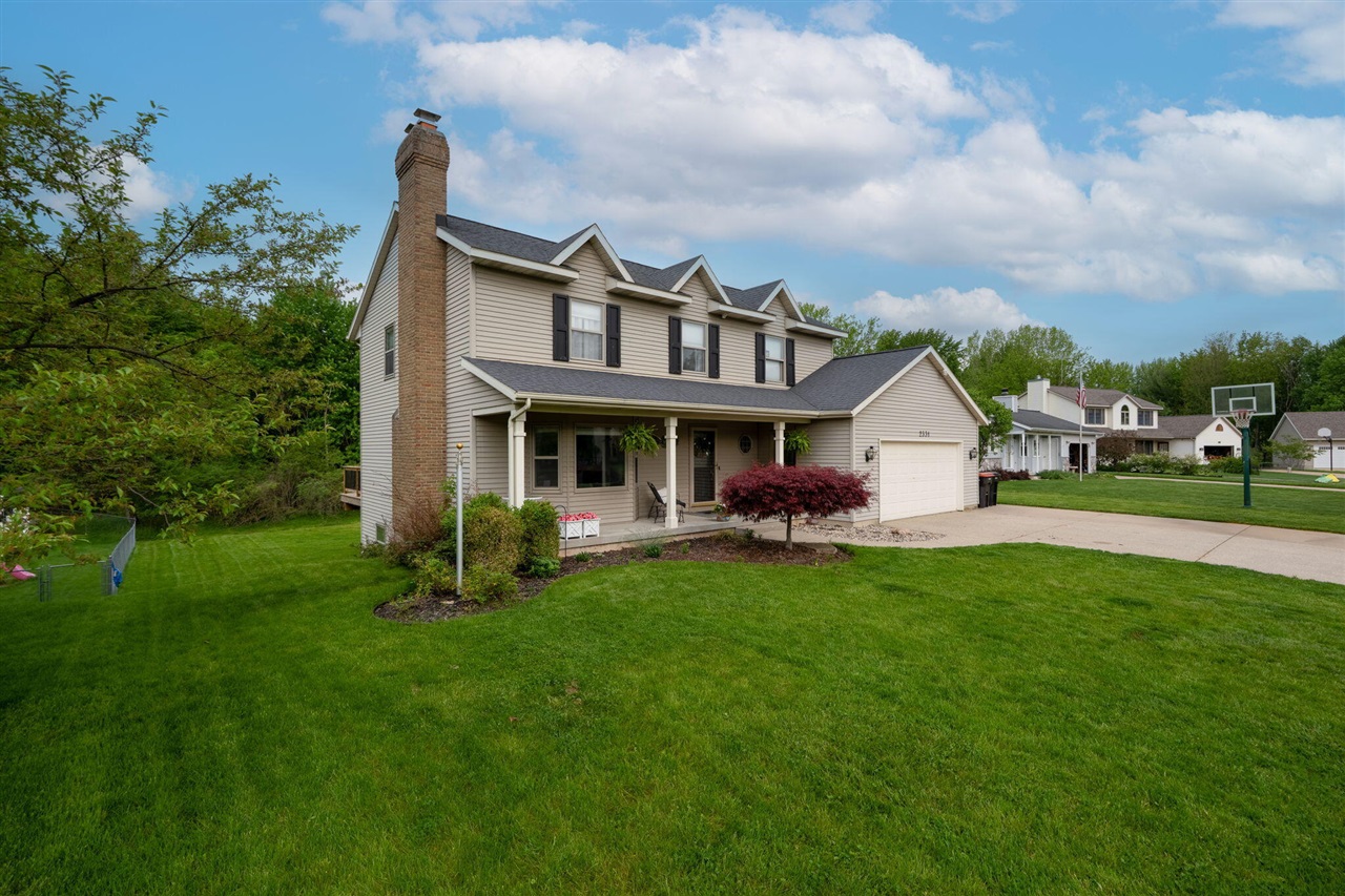 Photo 2 of Sale Pending at 2331 Pheasant Ave, Grand Rapids, MI 49534 | MLS# 70533502 | Listing updated on 2026-09-22