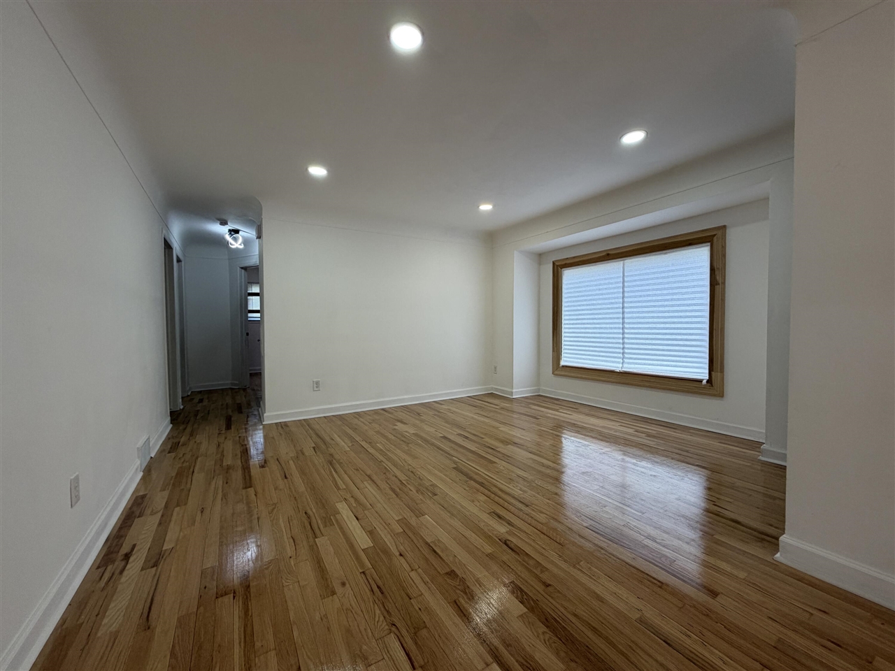 5th image of 8026 Pembroke Ave, Detroit, MI 48221 | MLS# 70533540