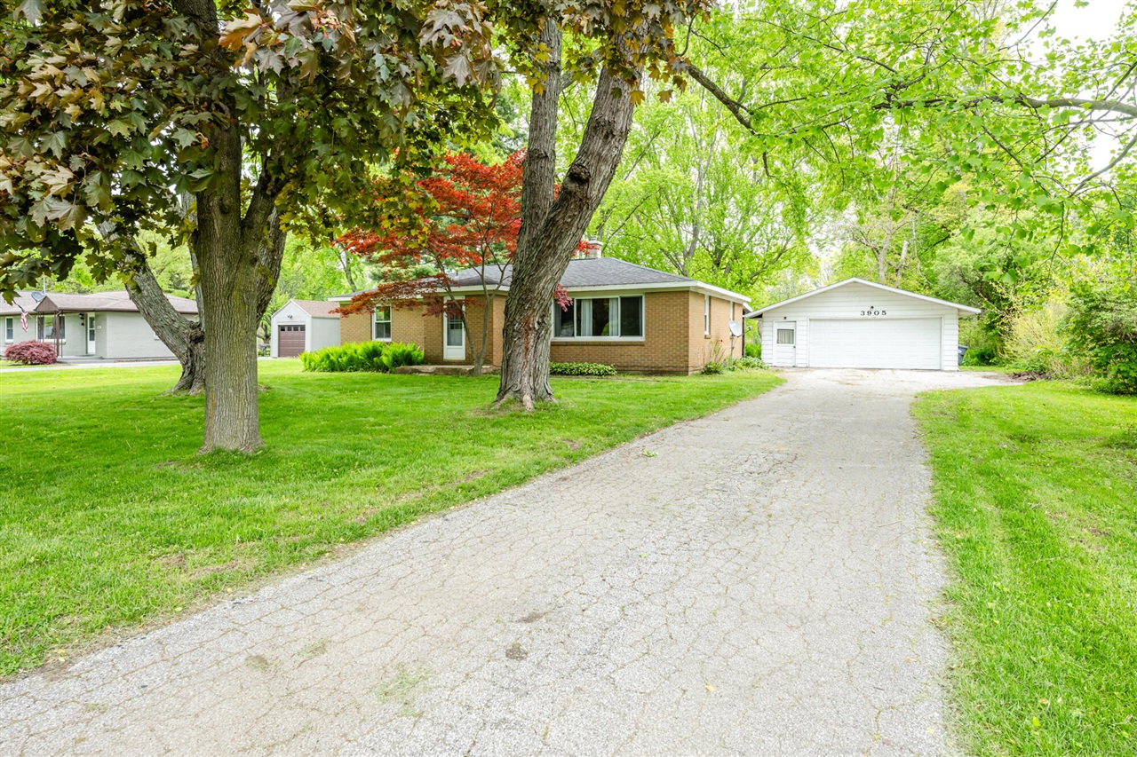 Homes for sale in Saint Joseph, MI | 3905 Meadow Ln, Saint Joseph, MI 49085 | MLS# 70533583