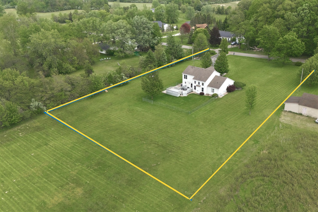 Homes for sale in Sawyer, MI | 11226 Snow Rd, Sawyer, MI 49125 | MLS# 70533709