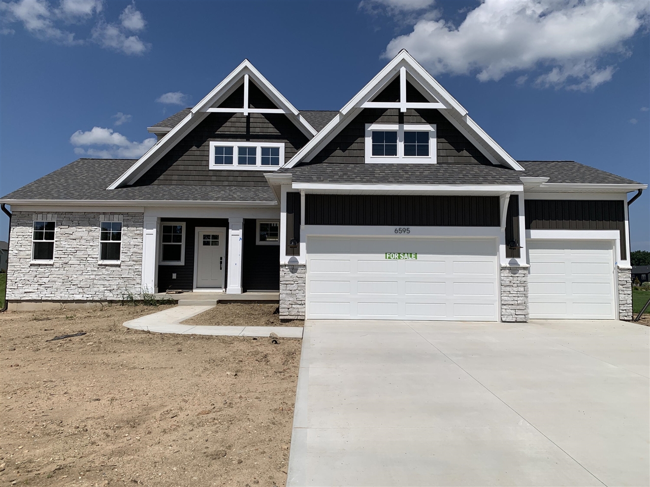 1st image of 6595 Inwood Ridge Dr, Rockford, MI 49341 | MLS# 70533745