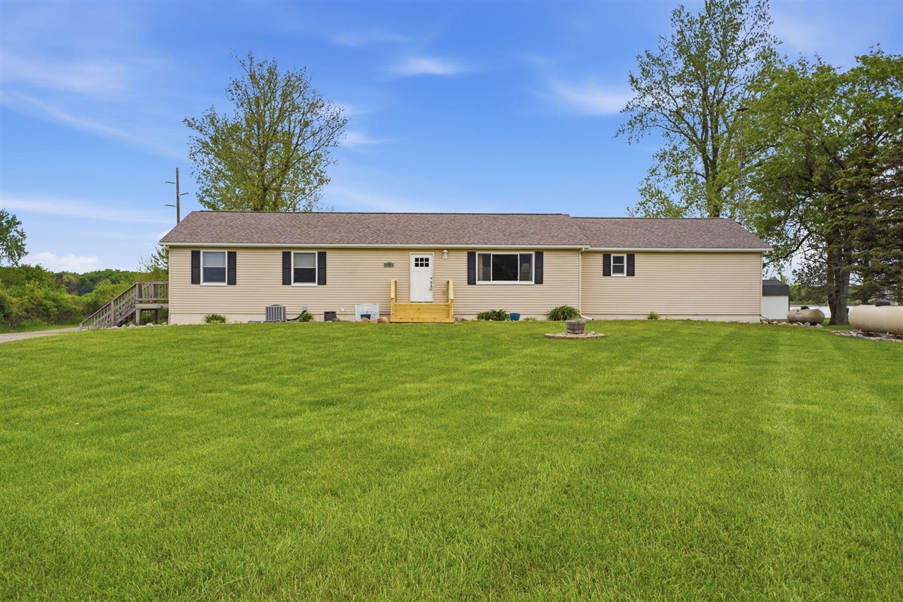 Homes for sale in Union City, MI | 3571 Case Dr, Union City, MI 49094 | MLS# 70533753