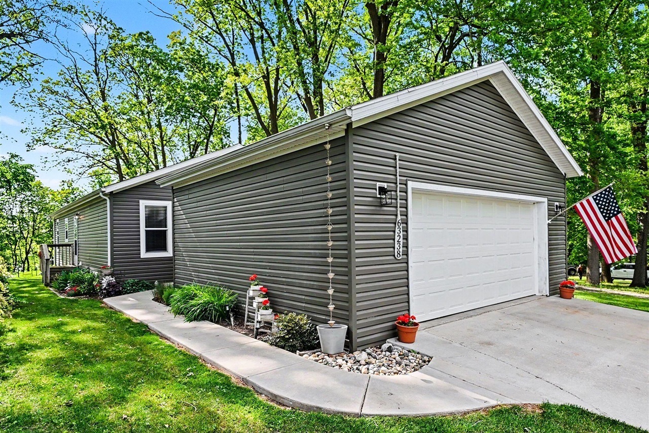 Homes for sale in Vandalia, MI | 63238 Kinsey St, Vandalia, MI 49095 | MLS# 70533758