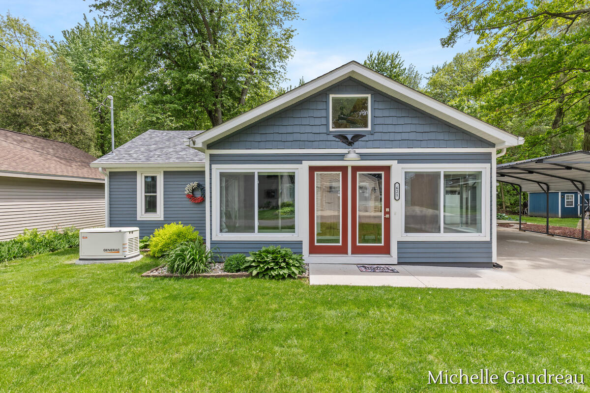 Homes for sale in Lake Odessa, MI | 621 Eagle Point Rd, Lake Odessa, MI 48849 | MLS# 70533826