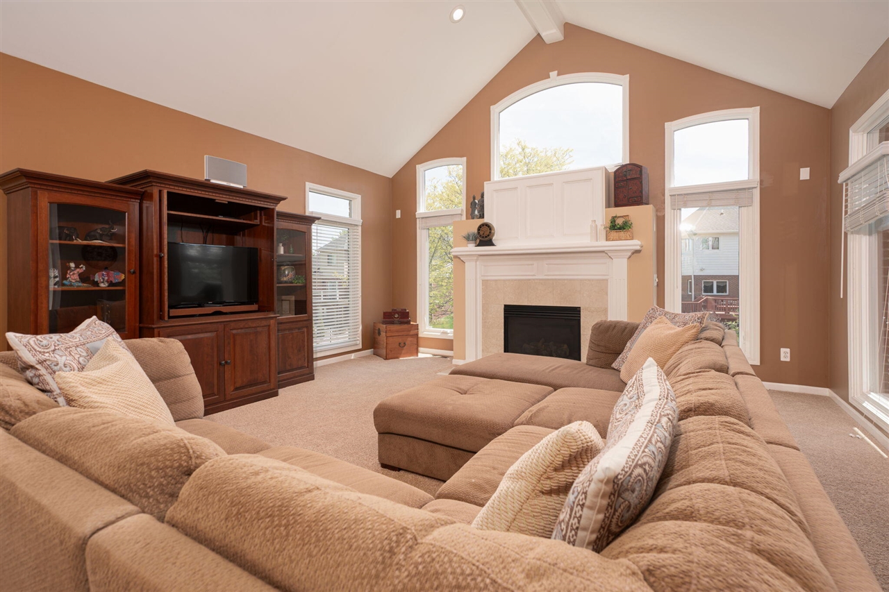 2nd image of 3801 Fawn Dr, Rochester, MI 48306 | MLS# 70533935
