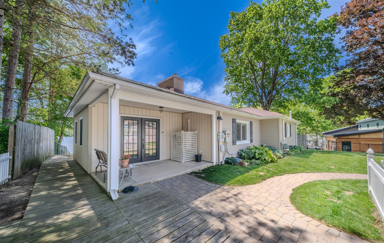 Homes for sale in Cement City, MI | 12569 S Crystal Lake Dr, Cement City, MI 49233 | MLS# 70534197