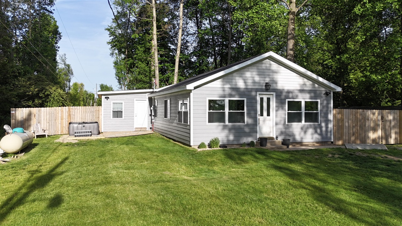 Homes for sale in Vandalia, MI | 17259 Paradise Lake Rd, Vandalia, MI 49095 | MLS# 70534201