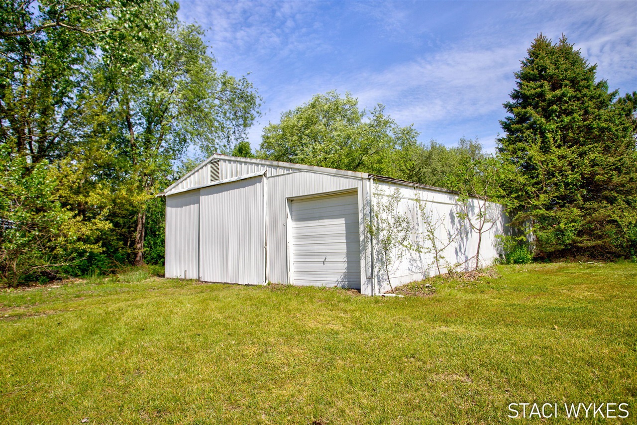 image of 2550 Ranchland Dr, Byron Center, MI 49315 | MLS# 70534396