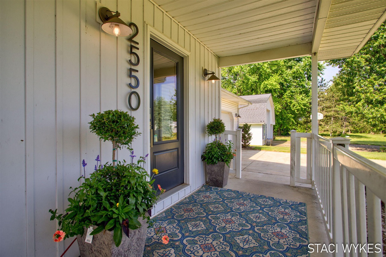 image of 2550 Ranchland Dr, Byron Center, MI 49315 | MLS# 70534396