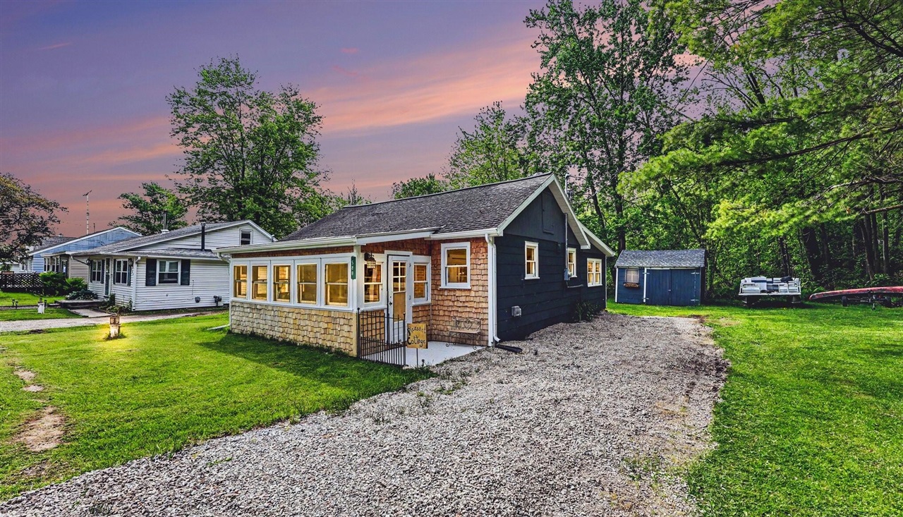 Homes for sale in Gregory, MI | 588 Pleasant Dr, Gregory, MI 48137 | MLS# 70534440