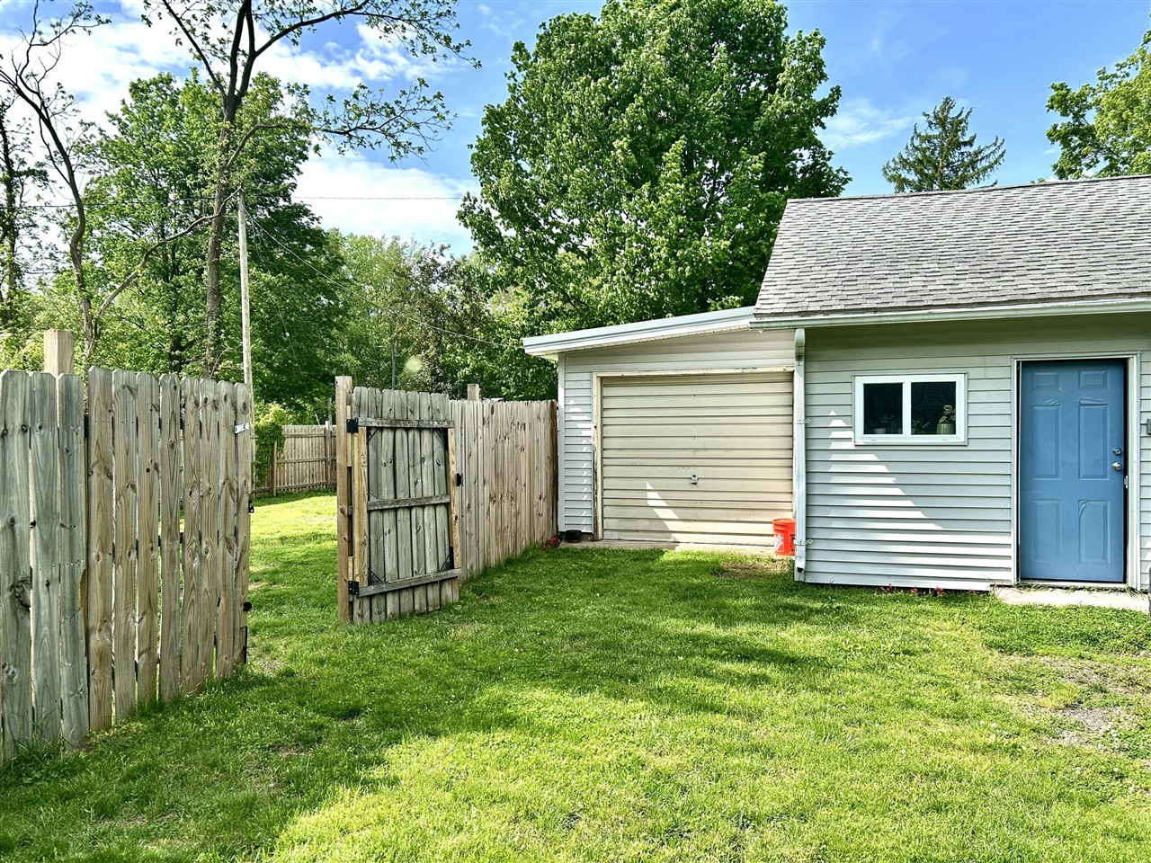 Homes for sale in Colon, MI | 457 S Burr Oak Rd, Colon, MI 49040 | MLS# 70534441