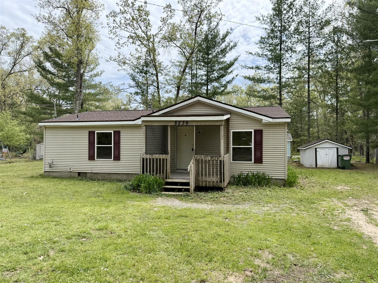 1st image of 8239 W Hemlock Ave, Baldwin, MI 49304 | MLS# 70534496