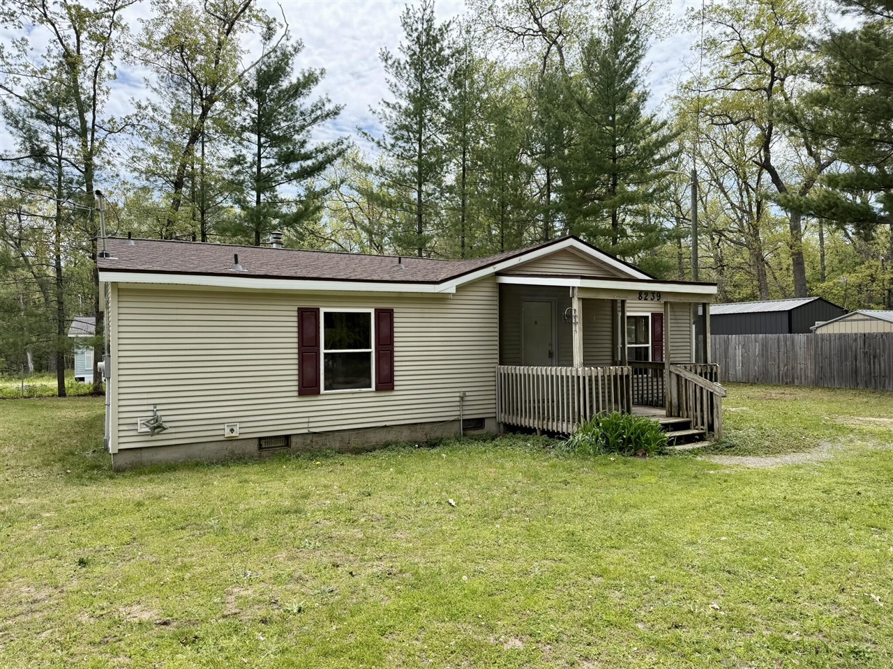 2nd image of 8239 W Hemlock Ave, Baldwin, MI 49304 | MLS# 70534496