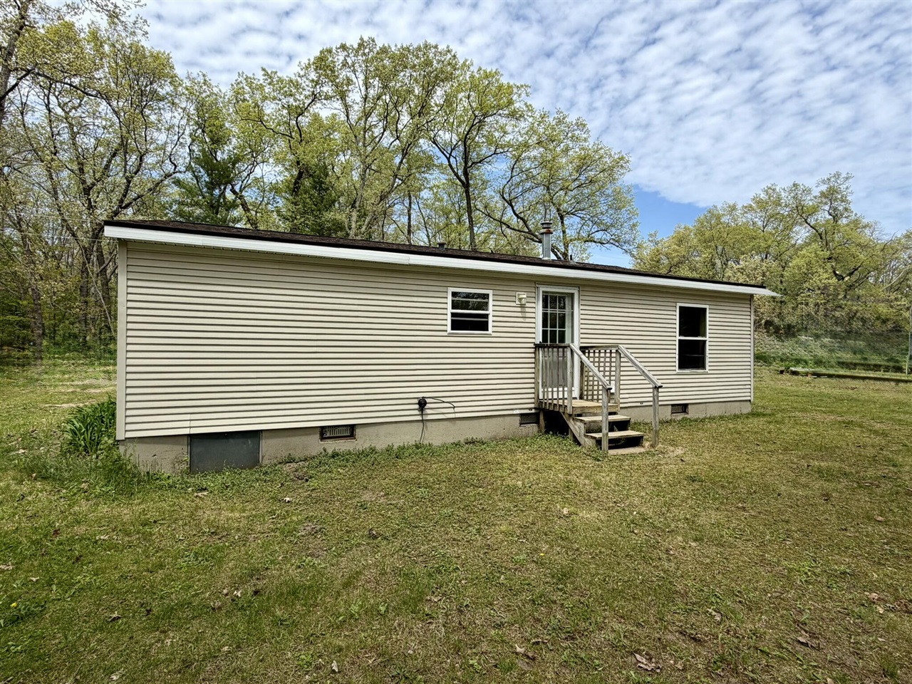 4th image of 8239 W Hemlock Ave, Baldwin, MI 49304 | MLS# 70534496