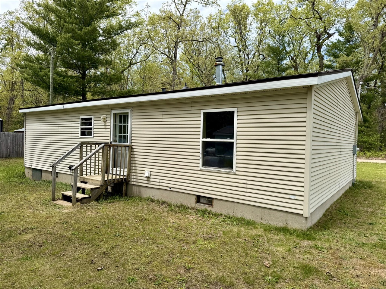 5th image of 8239 W Hemlock Ave, Baldwin, MI 49304 | MLS# 70534496