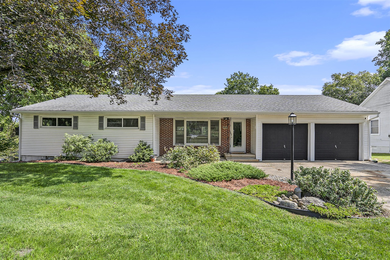 1st image of 3509 Lake Allegan Dr, Allegan, MI 49010 | MLS# 70534597