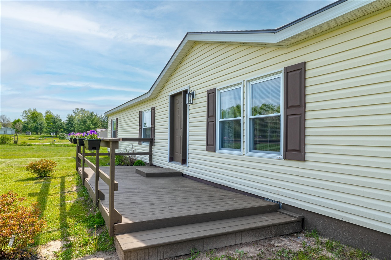 Homes for sale in Reed City, MI | 10815 S Hawkins Rd, Reed City, MI 49677 | MLS# 70534715