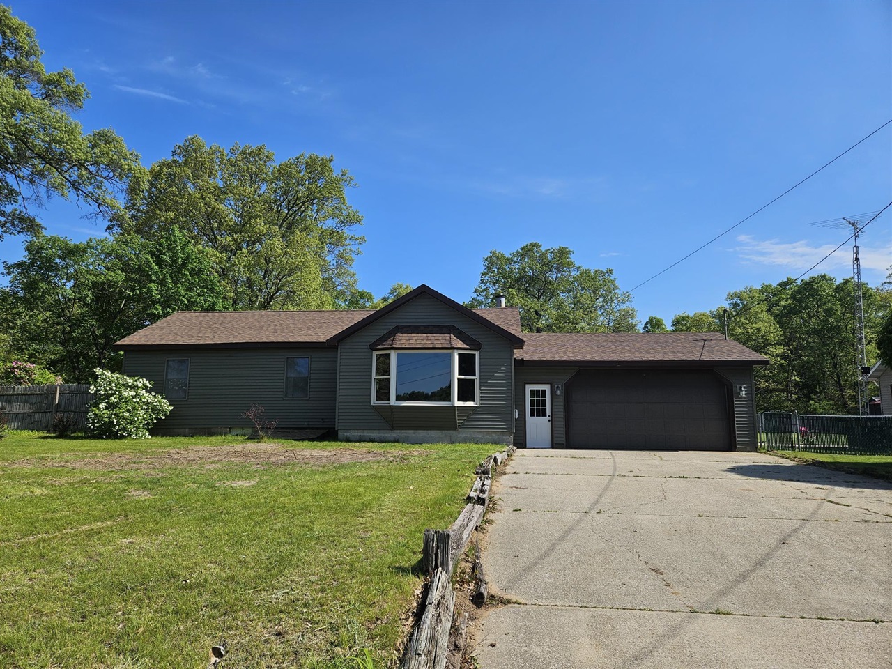 Homes for sale in Whitehall, MI | 1090 Holton Whitehall Rd, Whitehall, MI 49461 | MLS# 70534776
