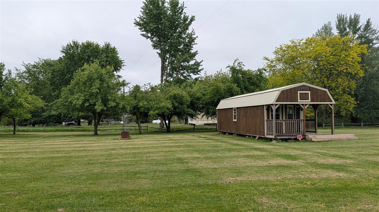 4th image of 121 W Adams Rd, Bronson, MI 49028 | MLS# 70534800