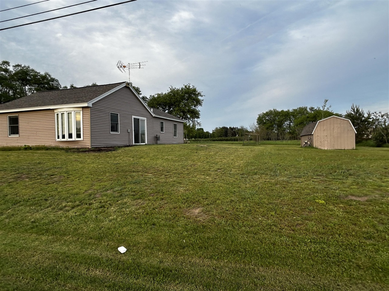 5th image of 13636 S Mason Dr, Grant, MI 49327 | MLS# 70534815