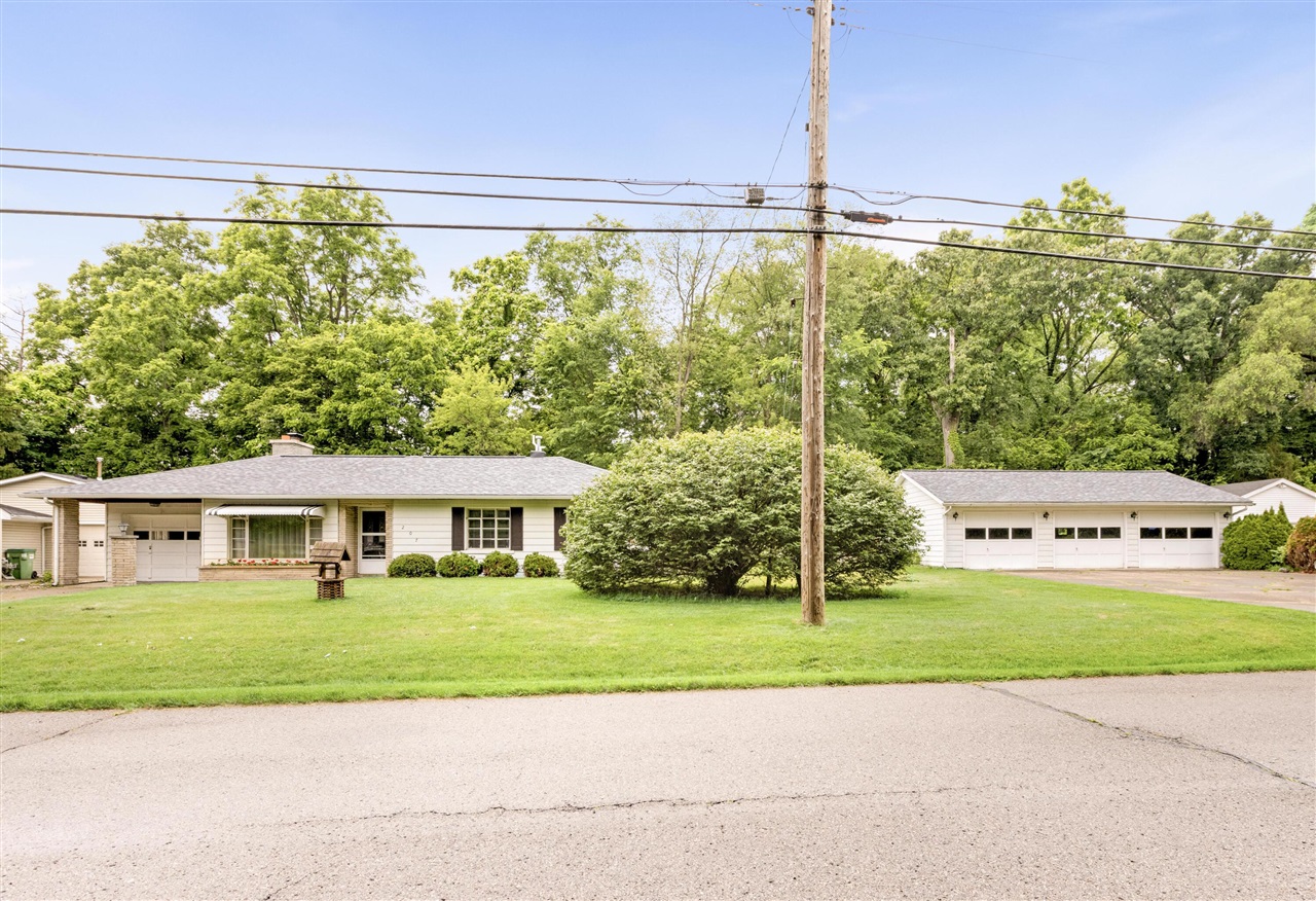 1st image of 207 Snow Ave, Battle Creek, MI 49037 | MLS# 70534933