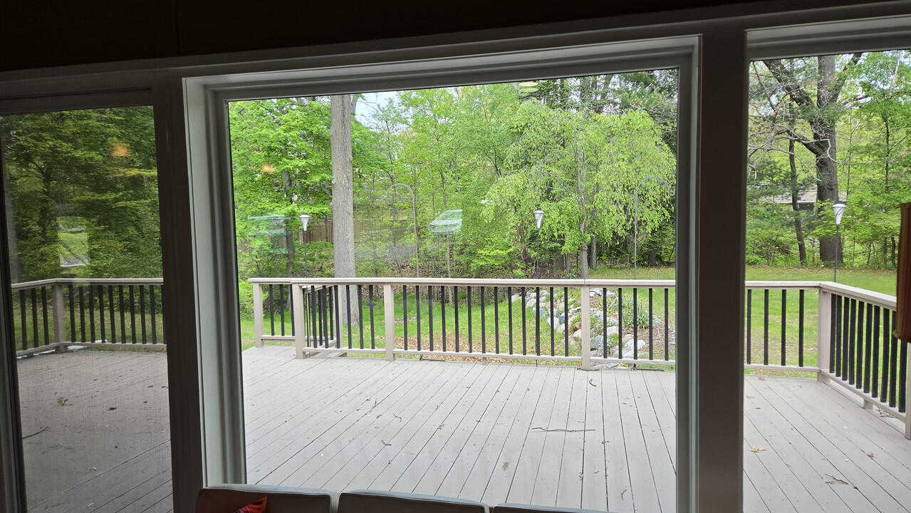 5th image of 32619 Greenland Ct, Livonia, MI 48154 | MLS# 70535039