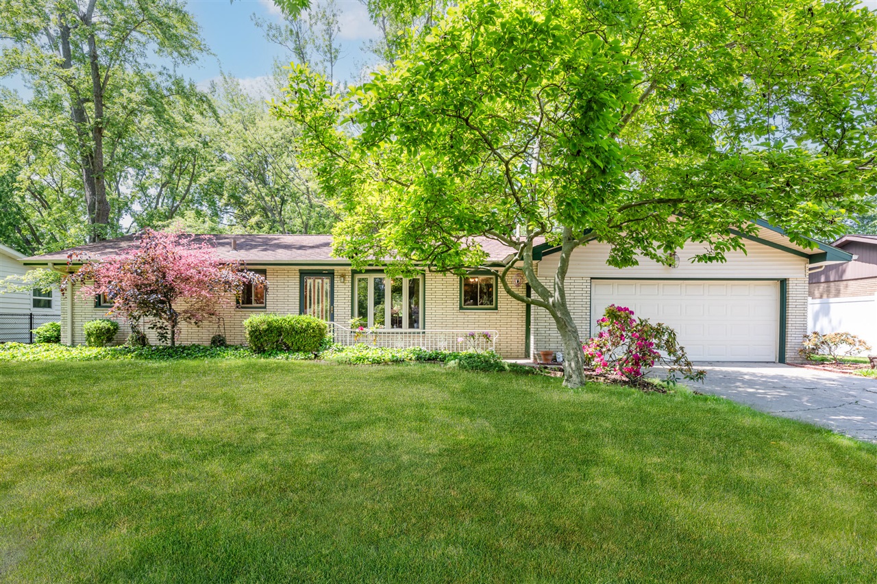 Homes for sale in Saint Joseph, MI | 2848 Marilyn Dr, Saint Joseph, MI 49085 | MLS# 70535231