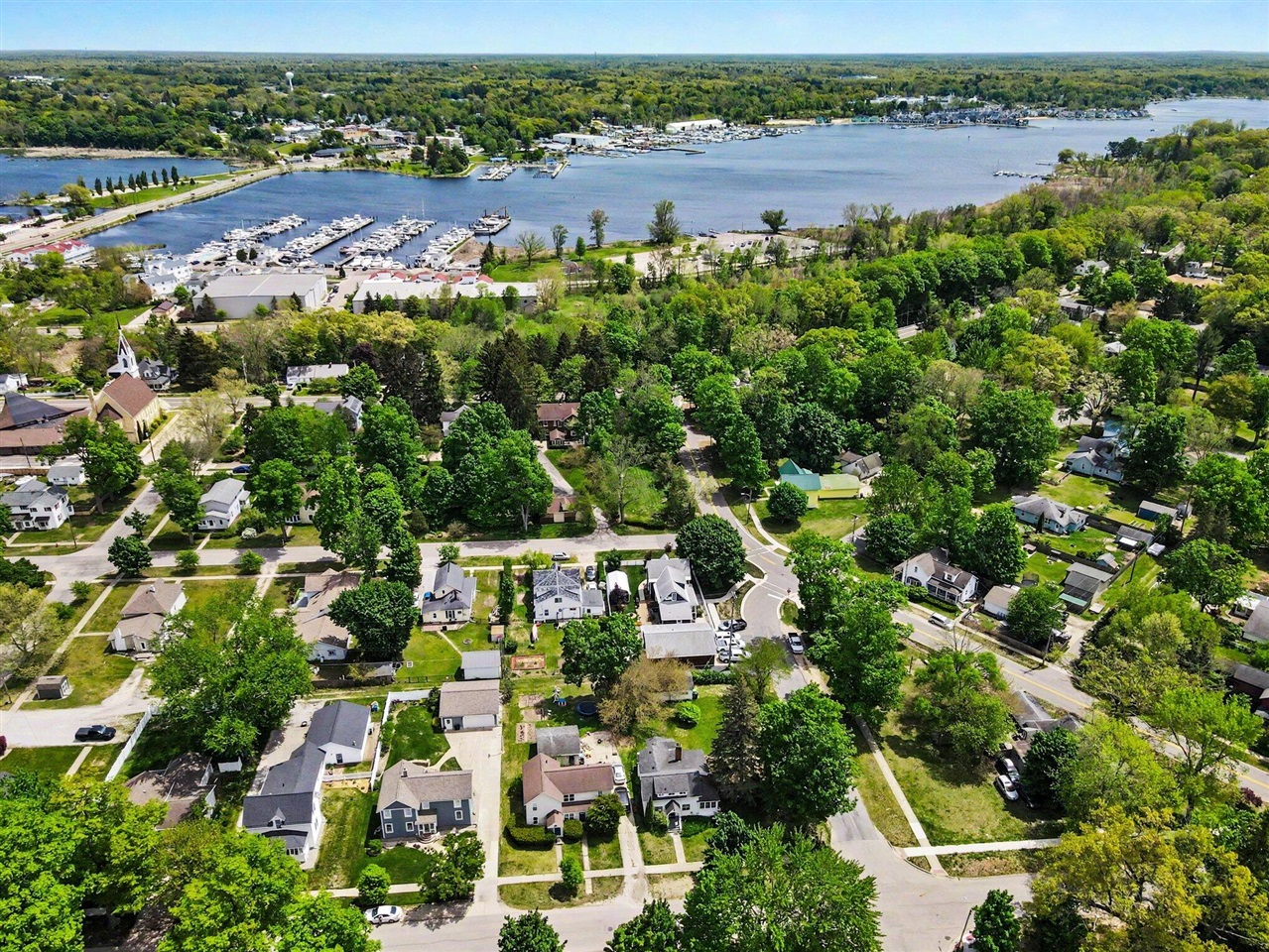 Homes for sale in Montague, MI | 8638 Sheridan St, Montague, MI 49437 | MLS# 70535315