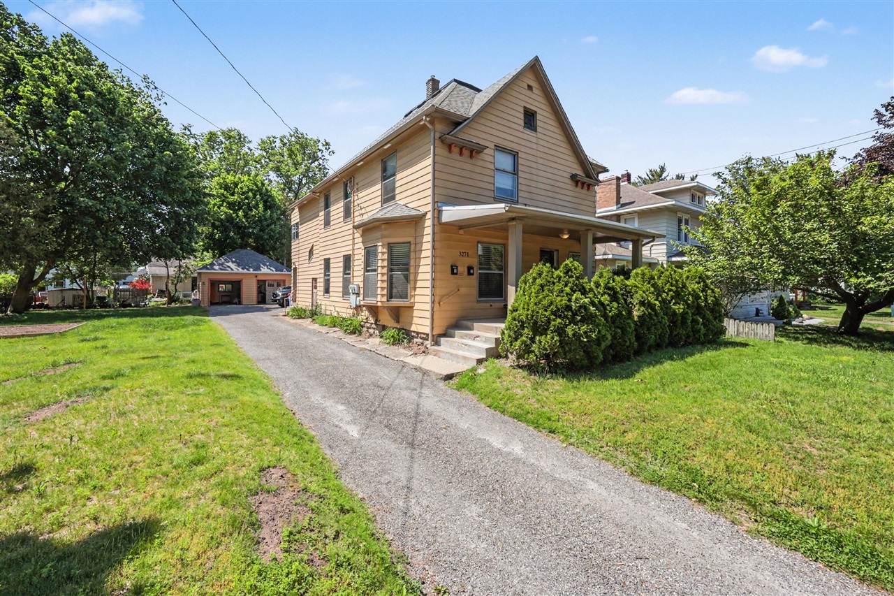1st image of 3271 Coit Ave, Grand Rapids, MI 49525 | MLS# 70535453