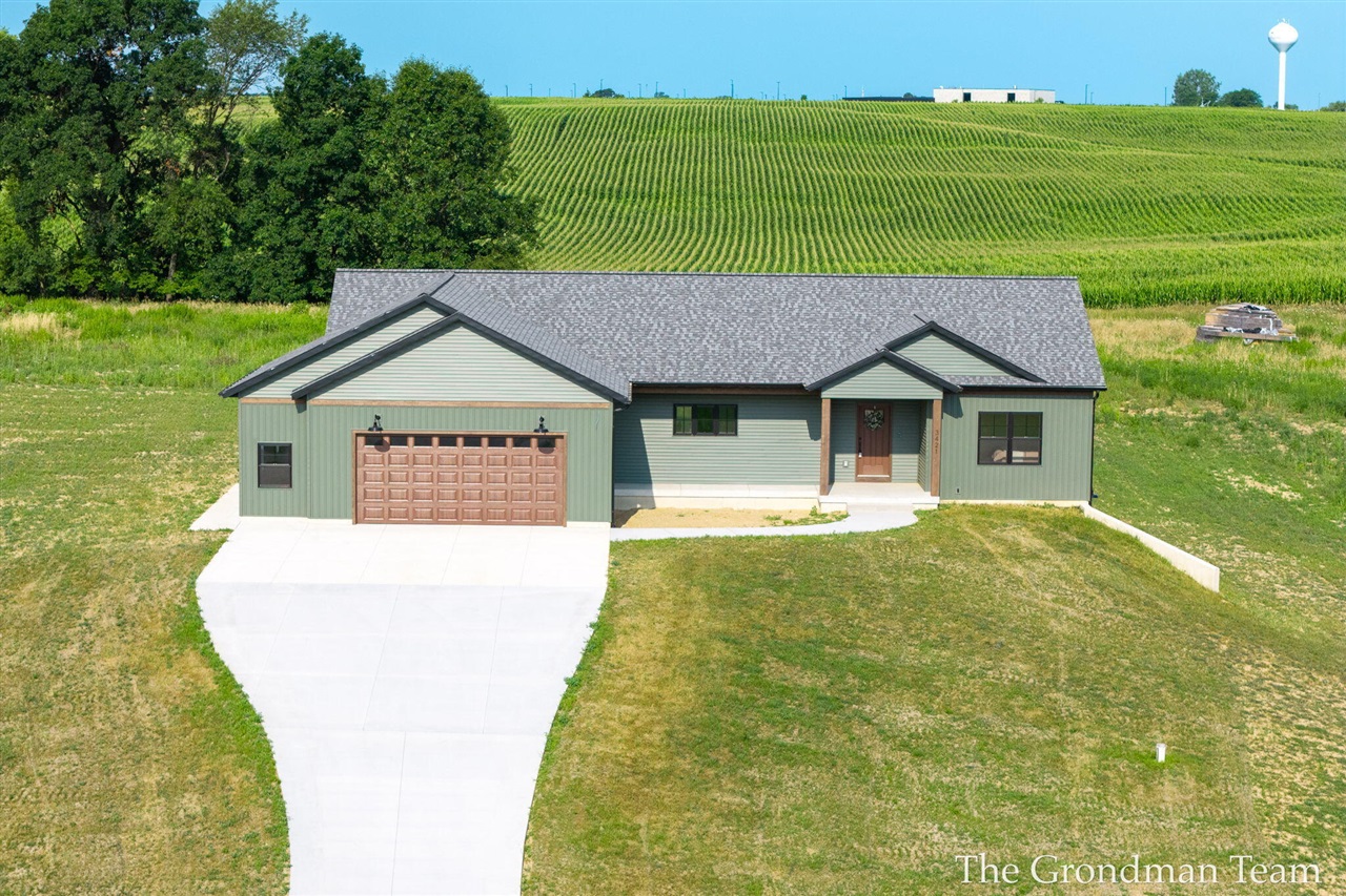 2nd image of 3421 Calming Meadows Ct, Middleville, MI 49333 | MLS# 70535463