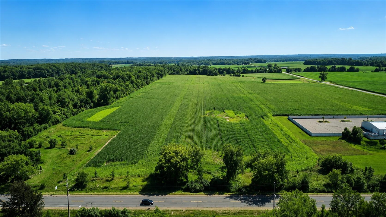 5th image of 7200 A W Us 12, Three Oaks, MI 49128 | MLS# 70535659