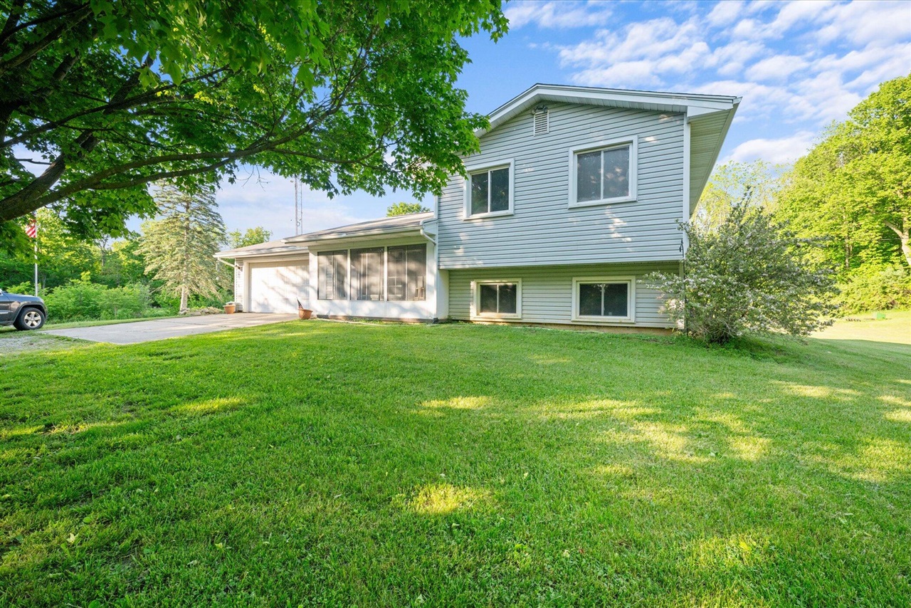 4th image of 15300 Rome Rd, Manitou Beach, MI 49253 | MLS# 70535716