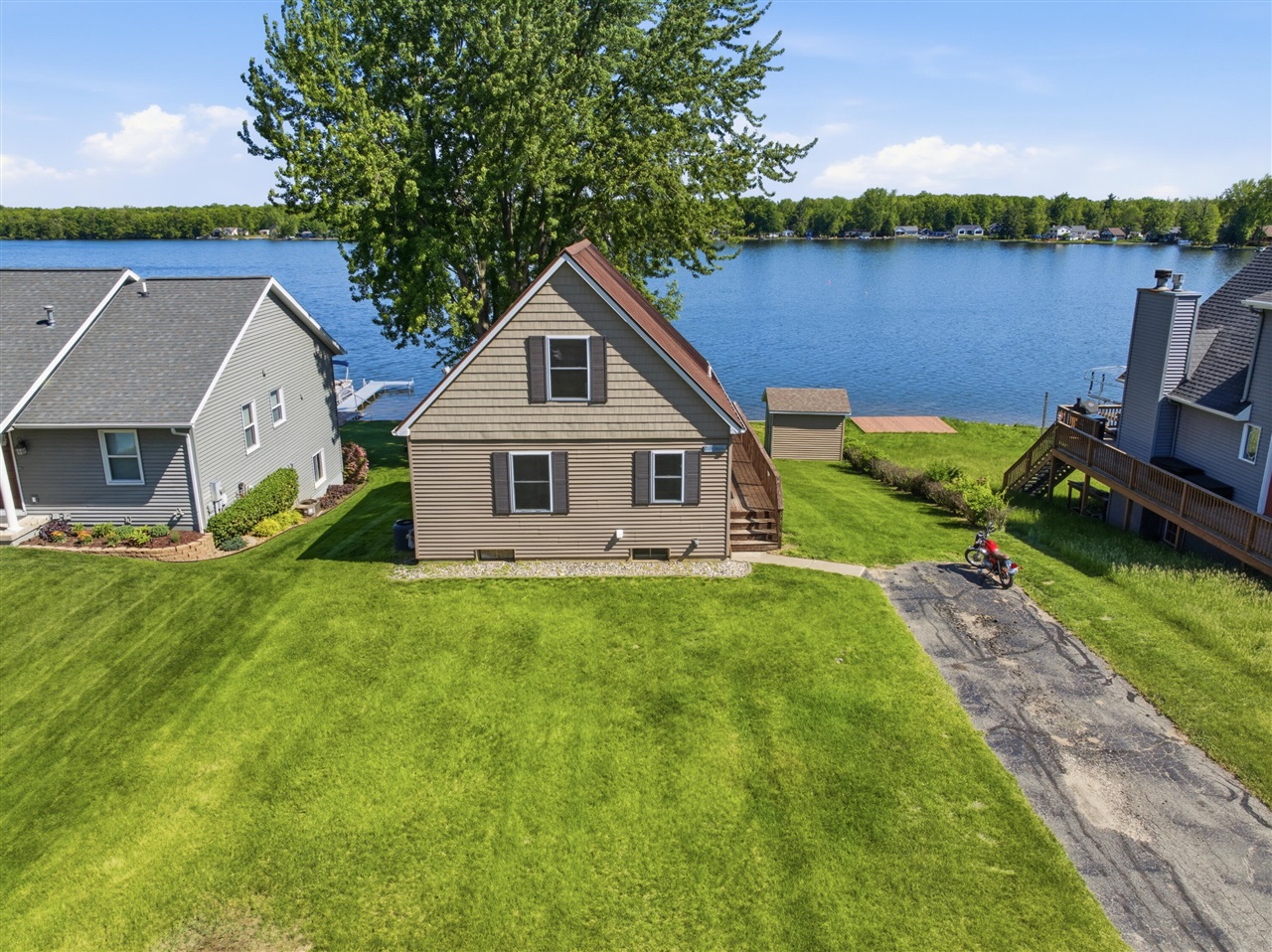 2nd image of 17300 Warrior Dr, Howard City, MI 49329 | MLS# 70535926
