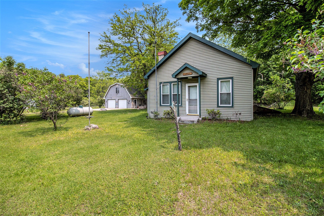 3rd image of 1754 Maggie St, Fountain, MI 49410 | MLS# 70536077